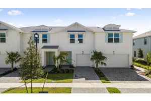 385 Salisbury Circle, Fort Pierce, FL 34982 Sold 12/27/24