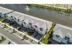 385 Salisbury Circle, Fort Pierce, FL 34982 Sold 12/27/24