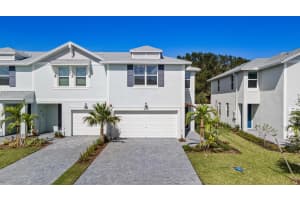 360 Salisbury Circle, Fort Pierce, FL 34982 Sold 02/20/25
