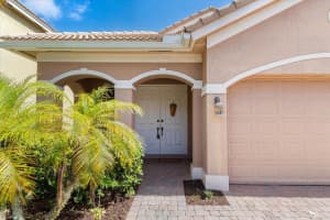 1014 NW Leonardo Circle, Port Saint Lucie, FL 34986 Sold 12/06/24