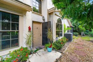 10944 Stafford Circle S, Boynton Beach, FL 33436 Sold 03/18/25