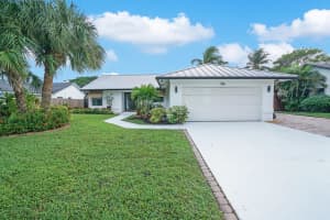 514 Enfield Road, Delray Beach, FL 33444 Sold 02/12/25