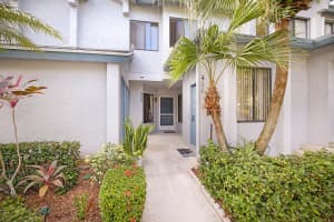 405 Harbour Pointe Way, Greenacres, FL 33413 - MLS#R11033646