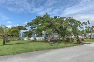 2441 SE 1st Court SE, Vero Beach, FL 32962 Sold 01/09/25