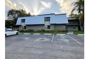 2517 S 17th Street 101, Fort Pierce, FL 34982 Sold 02/14/25