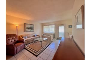 124 Somerset G, West Palm Beach, FL 33417 Sold 01/09/25