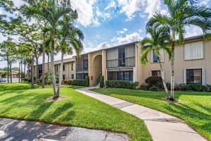 711 Sunny Pine Way E2, Greenacres, FL 33415 Sold 01/31/25