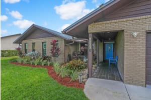 4706 SE Manatee Terrace, Stuart, FL 34997 - MLS#R11033733