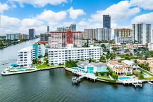 3209 S Ocean Drive 4i, Hallandale Beach, FL 33009 Sold 01/23/25