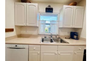 16 Golfs Edge F, West Palm Beach, FL 33417 Sold 02/20/25
