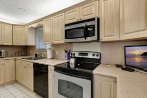 10088 Shadywood Place, Boynton Beach, FL 33437 Sold 08/07/25