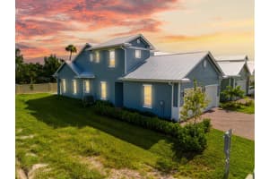 2005 Bridgepointe Circle 97, Vero Beach