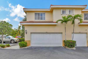664 SW 6th Court, Pompano Beach, FL 33060 Sold 12/27/24