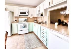 888 Worcester Lane, Lake Worth, FL 33467 Sold 02/10/25