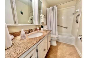 888 Worcester Lane, Lake Worth, FL 33467 Sold 02/10/25