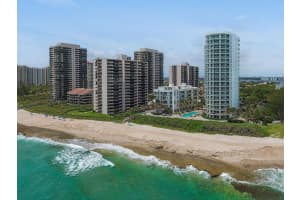 4600 Ocean Drive, Singer Island, FL 33404 - MLS#R11034055