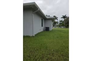 6490 Park Ln W, Wellington, FL 33449 Sold 01/22/25