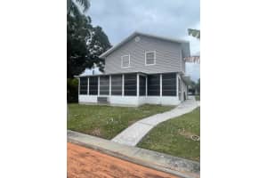 1118 6th Street, Okeechobee, FL 34974 Sold 06/24/25