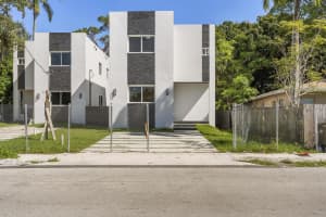 530 NW 13th Avenue, Fort Lauderdale, FL 33311 Sold 07/08/25