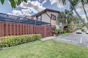 4267 S Landar Drive, Lake Worth, FL 33463 Sold 01/10/25