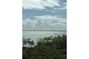 24 Harbour Isle Drive W Ph-2, Fort Pierce, FL 34949 Sold 03/27/25