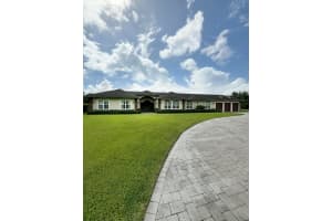 9146 Arrowhead Drive, Lake Worth, FL 33467 Sold 01/24/25