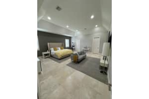 9146 Arrowhead Drive, Lake Worth, FL 33467 Sold 01/24/25