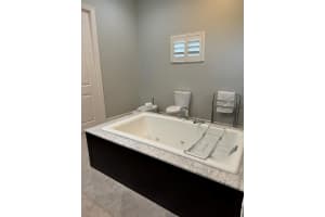 9146 Arrowhead Drive, Lake Worth, FL 33467 Sold 01/24/25