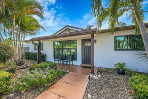 804 SE 14th Street, Deerfield Beach, FL 33441 Sold 04/30/25