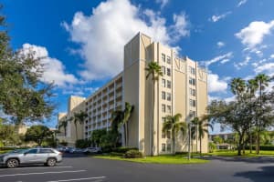 7290 Kinghurst Drive 301, Delray Beach, FL 33446 Sold 01/06/25