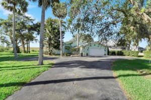 10038 Us Highway 441 SE, Okeechobee, FL 34974 Sold 01/17/25