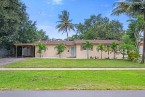 4713 NW 3rd Street, Plantation, FL 33317 Sold 01/13/25