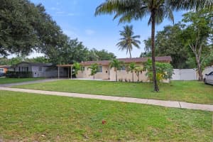 4713 NW 3rd Street, Plantation, FL 33317 Sold 01/13/25