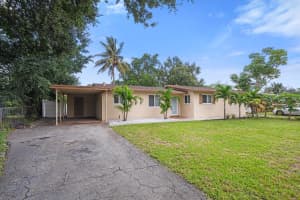 4713 NW 3rd Street, Plantation, FL 33317 Sold 01/13/25