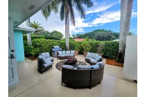 8534 SE Seagrape Way, Hobe Sound, FL 33455 Sold 01/31/25