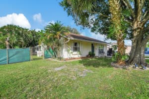 7365 Cocoanut Drive, Lake Worth, FL 33467 Sold 01/16/25