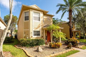 1963 SE Se Grand Drive, Port Saint Lucie, FL 34952 Sold 02/05/25