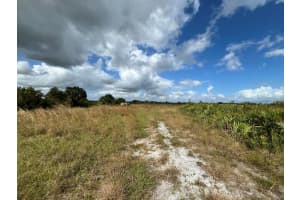 22333 NW 242nd Street, Okeechobee, FL 34972 Sold 01/31/25