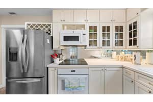811 NE 7th Avenue, Delray Beach, FL 33483 Sold 12/11/24