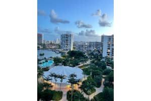 2500 Parkview Drive, Hallandale Beach, FL 33009 - MLS#R11034772