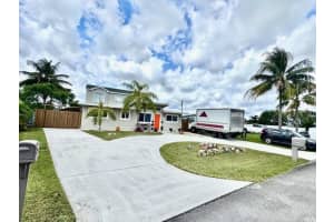 1943 Iris Road, West Palm Beach, FL 33415 - MLS#R11034818