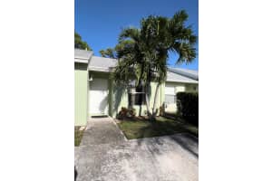 134 Oakwood Drive, Jupiter, FL 33458 Sold 03/12/25