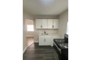615 N Sapodilla Avenue, West Palm Beach, FL 33403 Sold 01/03/25