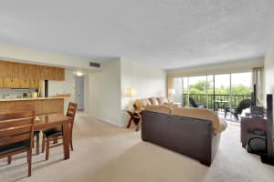 9110 Fontainebleau Blvd 402, Miami, FL 33172 Sold 02/18/25