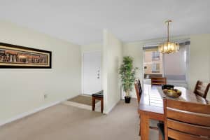 9110 Fontainebleau Blvd 402, Miami, FL 33172 Sold 02/18/25