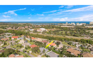 52 Pinehill Trail E, Tequesta, FL 33469 Sold 12/16/24