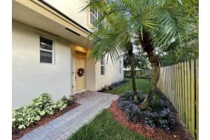 328 SE Bloxham Way, Stuart, FL 34997 Sold 06/26/25