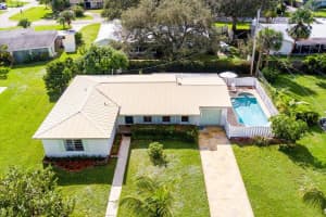 463 22nd Street SE, Vero Beach, FL 32962 Sold 12/06/24