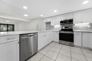 335 Oak Harbour Drive, Juno Beach, FL 33408 Sold 06/30/25