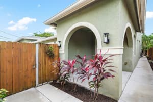 1131 NE 3rd Avenue, Fort Lauderdale, FL 33304 Sold 05/30/25